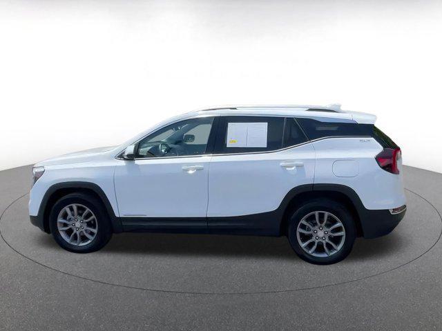 Photo of 2024 Summit White GMC Terrain