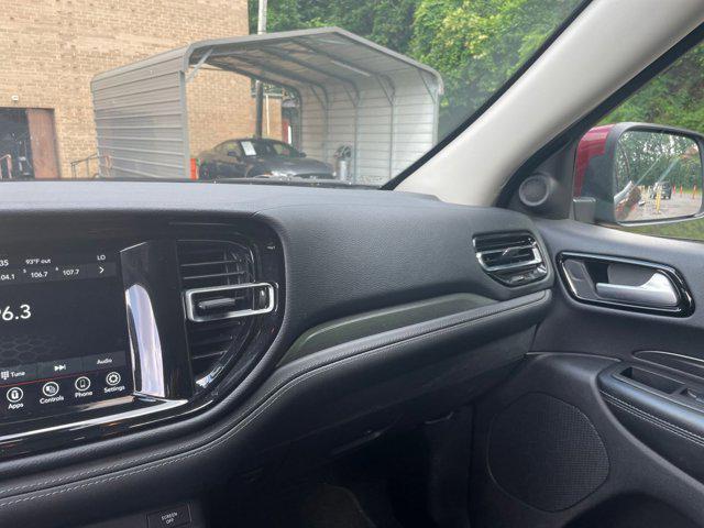 Photo of 2022 Octane Red Pearlcoat Dodge Durango