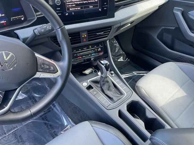 Photo of 2025 Deep Black Pearl Volkswagen Jetta
