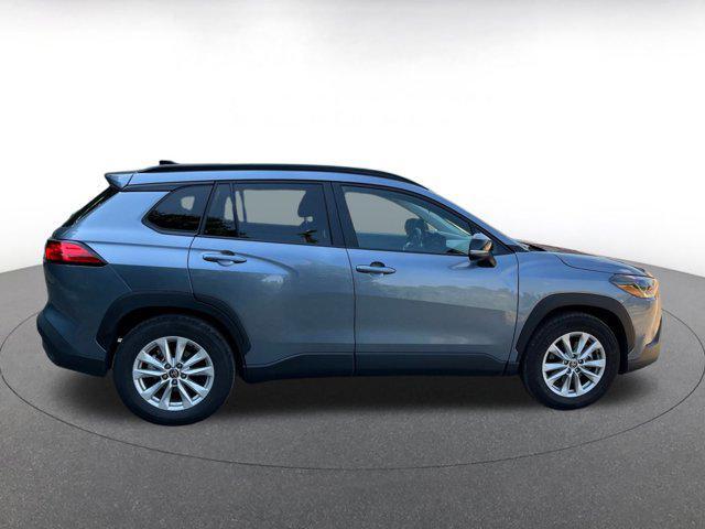 Photo of 2025 Blue Crush Metallic Toyota Corolla Cross
