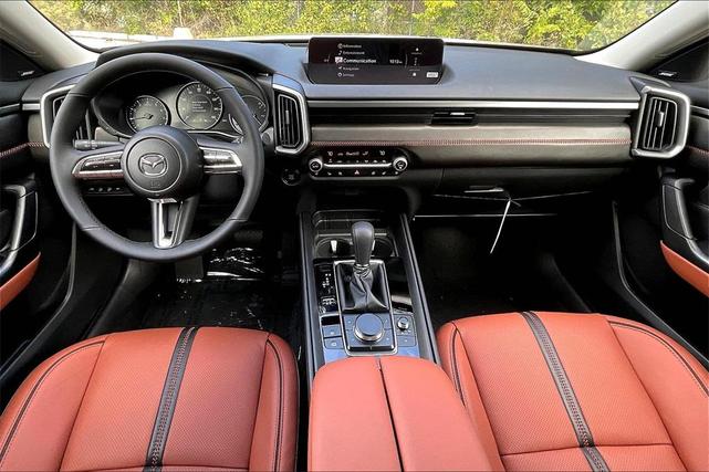 Photo of 2025 Zircon Sand Metallic Mazda CX-50
