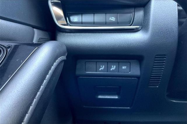 Photo of 2022 Snowflake White Pearl Mazda CX-30