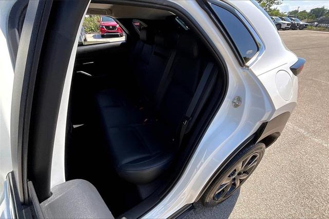 Photo of 2022 Snowflake White Pearl Mazda CX-30