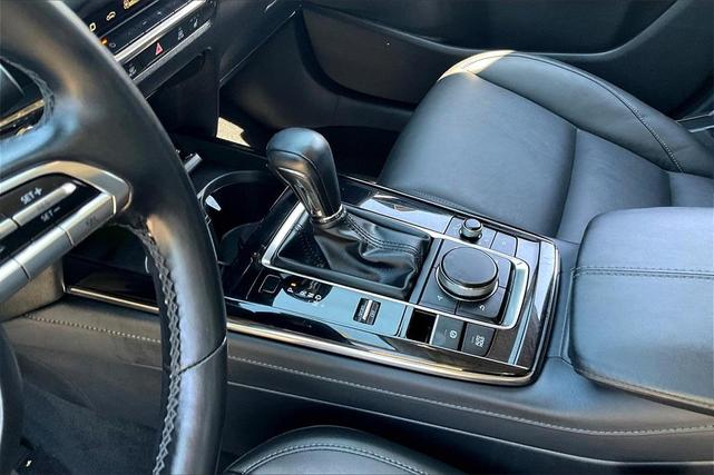 Photo of 2022 Snowflake White Pearl Mazda CX-30