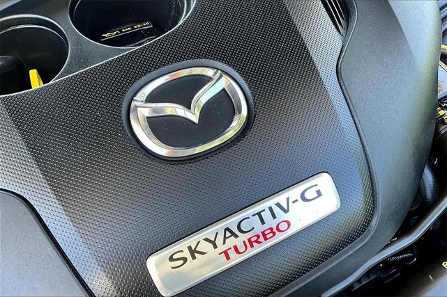Photo of 2022 Snowflake White Pearl Mazda CX-30