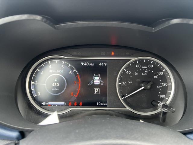 Photo of 2025 Brilliant Silver Metallic Nissan Versa