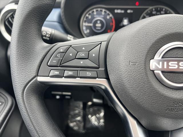 Photo of 2025 Brilliant Silver Metallic Nissan Versa