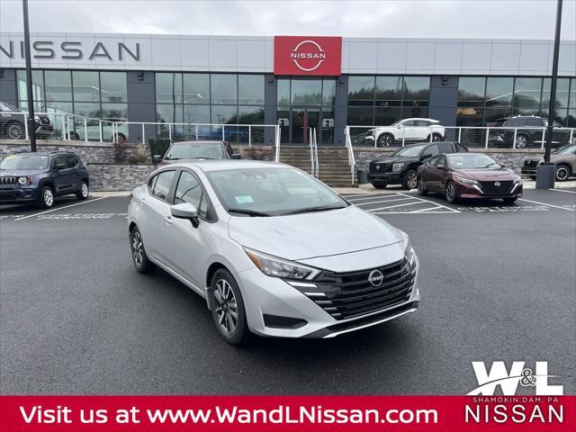 Photo of 2025 Brilliant Silver Metallic Nissan Versa