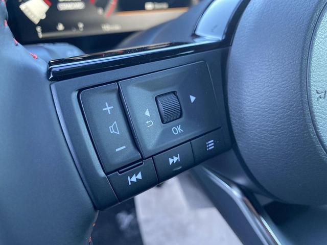 Photo of 2025 Deep Blue Pearl Nissan Kicks