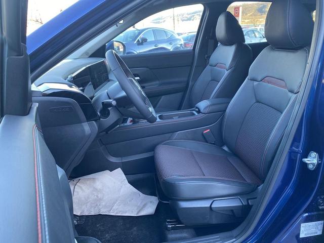 Photo of 2025 Deep Blue Pearl Nissan Kicks