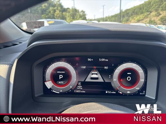 Photo of 2024 Super Black Nissan Rogue