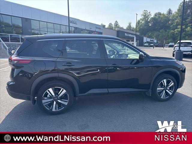 Photo of 2024 Super Black Nissan Rogue