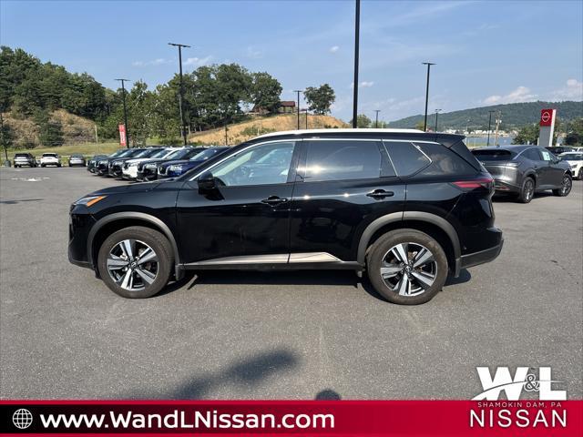Photo of 2024 Super Black Nissan Rogue