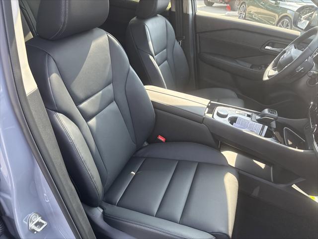 Photo of 2025 Boulder Gray Pearl Nissan Rogue