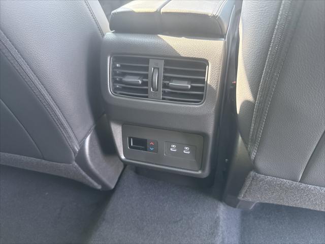 Photo of 2025 Boulder Gray Pearl Nissan Rogue