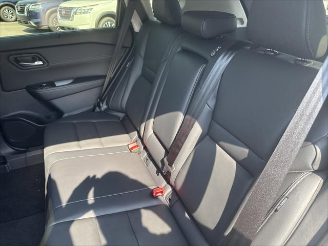 Photo of 2025 Boulder Gray Pearl Nissan Rogue