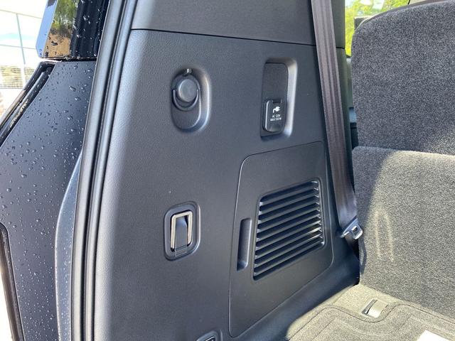 Photo of 2025 Super Black Nissan Armada