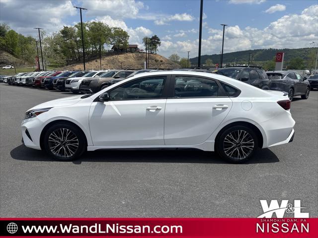 Photo of 2024 Snow White Pearl Kia Forte