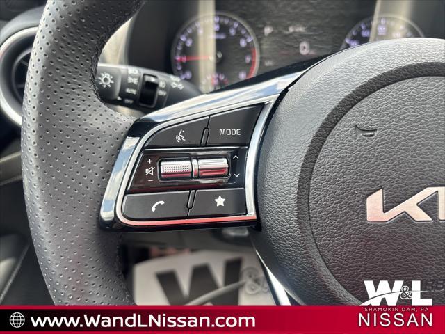 Photo of 2024 Snow White Pearl Kia Forte