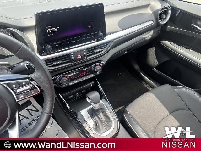 Photo of 2024 Snow White Pearl Kia Forte