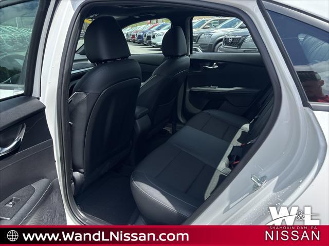 Photo of 2024 Snow White Pearl Kia Forte