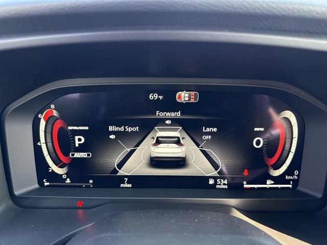 Photo of 2026 Everest White Pearl Tricoat Nissan Rogue