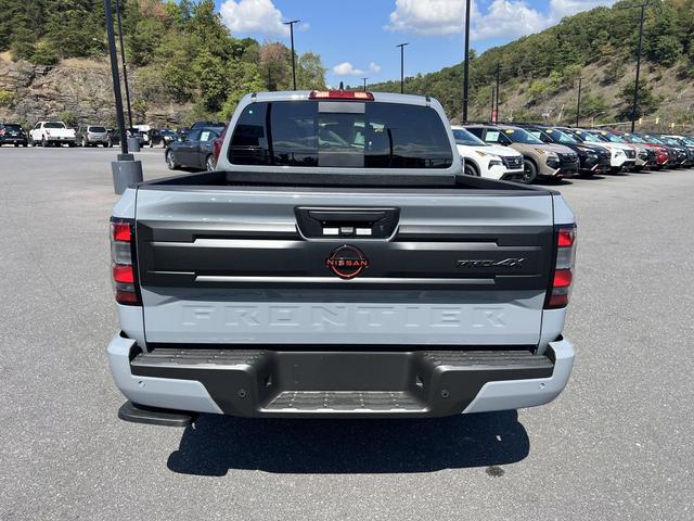 Photo of 2025 Boulder Gray Pearl Nissan Frontier