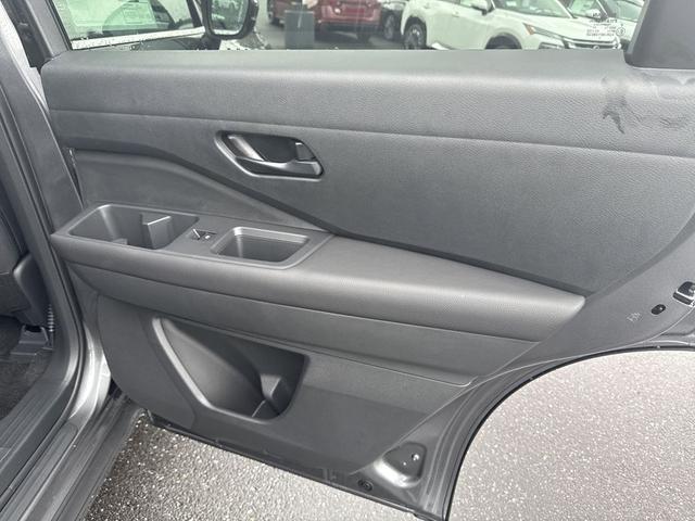 Photo of 2025 Gun Metallic Nissan Pathfinder