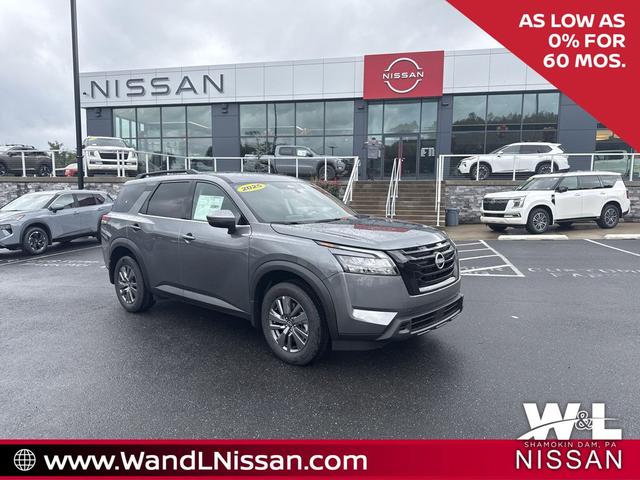 Photo of 2025 Gun Metallic Nissan Pathfinder