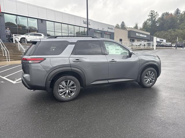 Photo of 2025 Gun Metallic Nissan Pathfinder