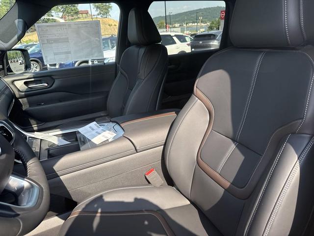 Photo of 2025 Super Black Nissan Armada