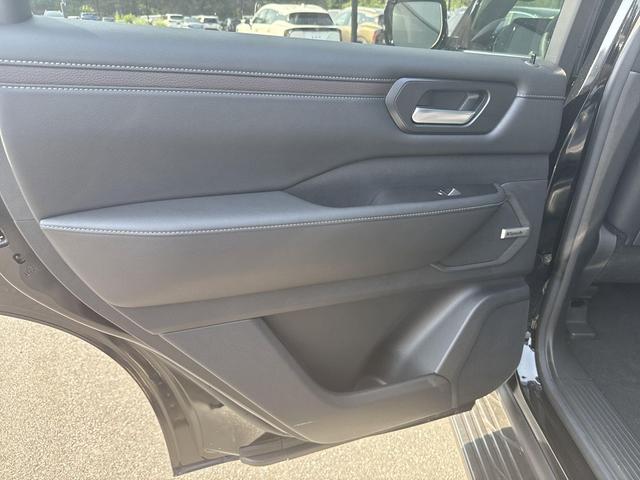 Photo of 2025 Super Black Nissan Armada