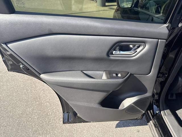 Photo of 2026 Super Black Nissan Rogue