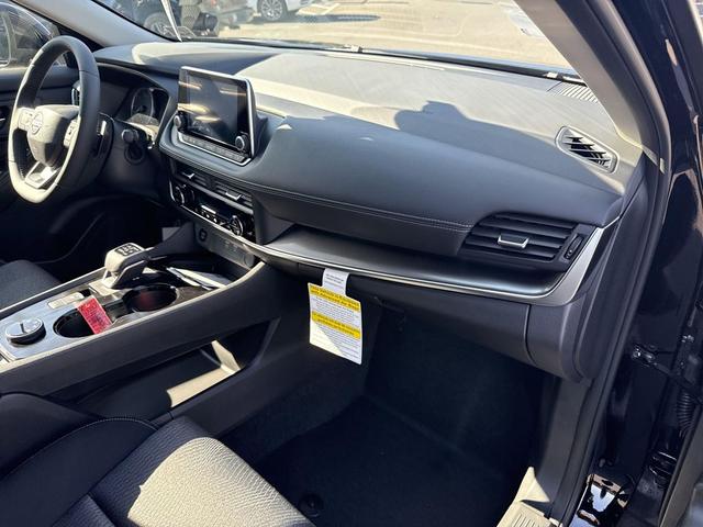 Photo of 2026 Super Black Nissan Rogue