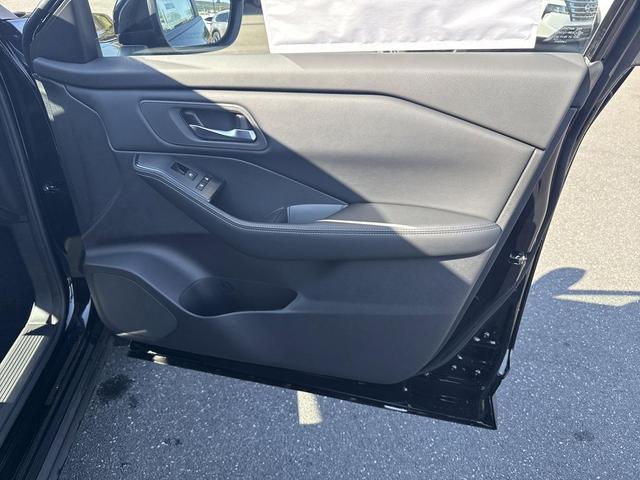 Photo of 2026 Super Black Nissan Rogue
