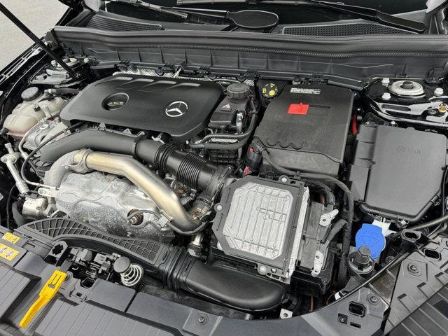 Photo of 2025 Black Mercedes-Benz GLB 250