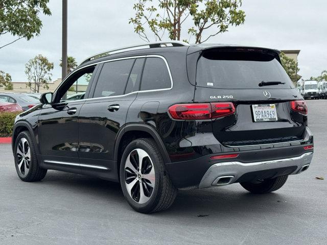 Photo of 2025 Black Mercedes-Benz GLB 250