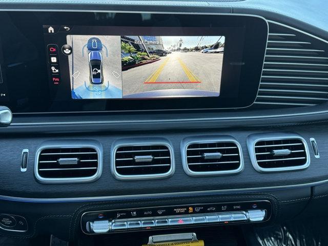 Photo of 2025 Gray Mercedes-Benz AMG GLE 63