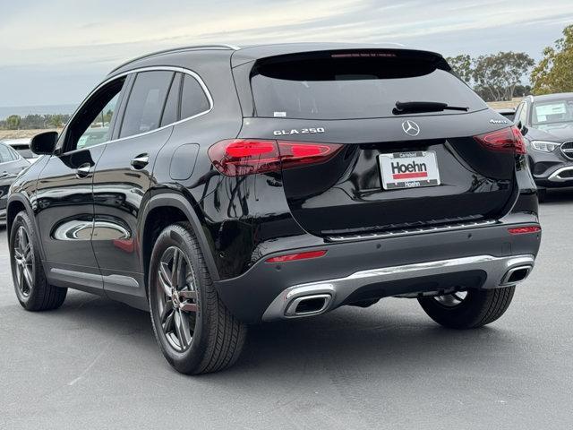 Photo of 2025 Black Mercedes-Benz GLA 250