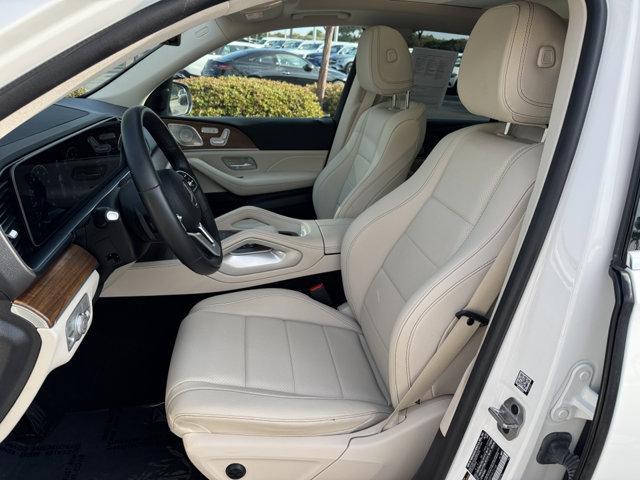 Photo of 2023 White Mercedes-Benz GLE 350