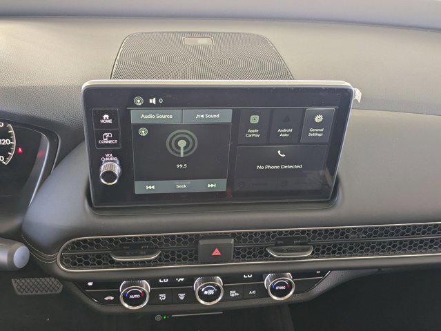 Photo of 2026 Platinum White Pearl Honda HR-V