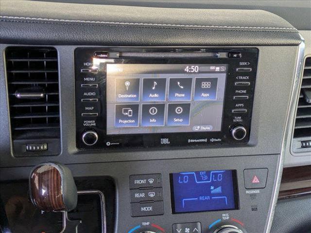 Photo of 2019 Predawn Gray Mica Toyota Sienna