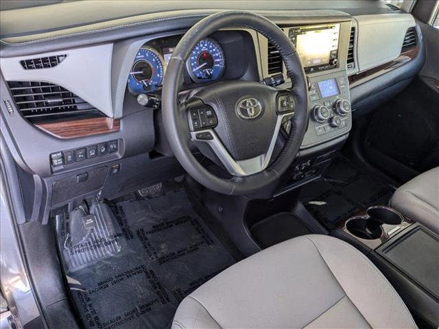 Photo of 2019 Predawn Gray Mica Toyota Sienna
