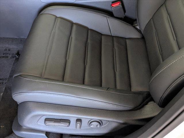 Photo of 2026 Platinum White Pearl Honda CR-V