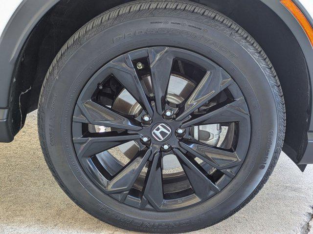 Photo of 2024 Platinum White Pearl Honda CR-V Hybrid