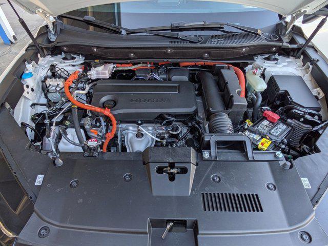 Photo of 2024 Platinum White Pearl Honda CR-V Hybrid
