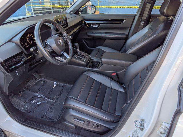 Photo of 2024 Platinum White Pearl Honda CR-V Hybrid