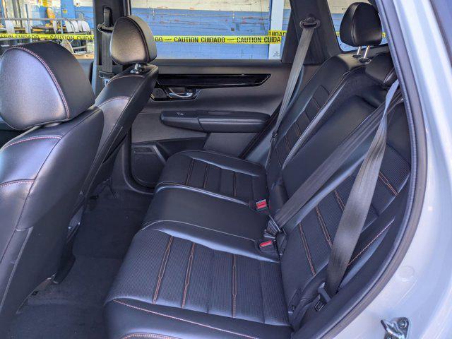 Photo of 2024 Platinum White Pearl Honda CR-V Hybrid