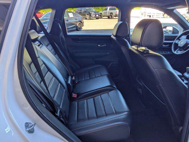 Photo of 2024 Platinum White Pearl Honda CR-V Hybrid