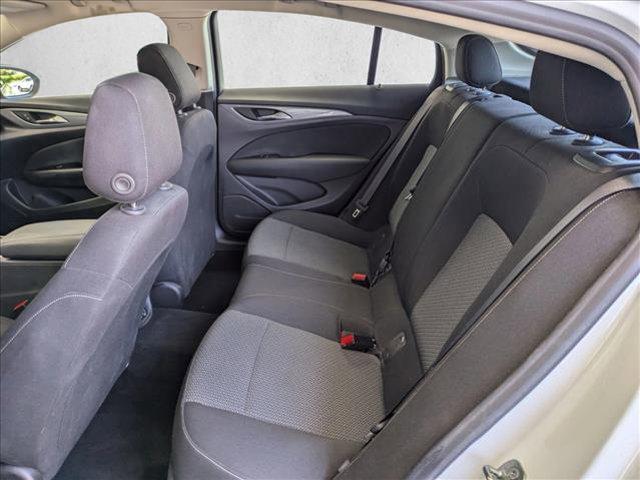 Photo of 2018 Summit White Buick Regal Sportback